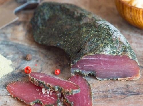 Schweinefilet aus der Region Occitanie, Siegel „Porc del Païs“, mit Bärlauch.