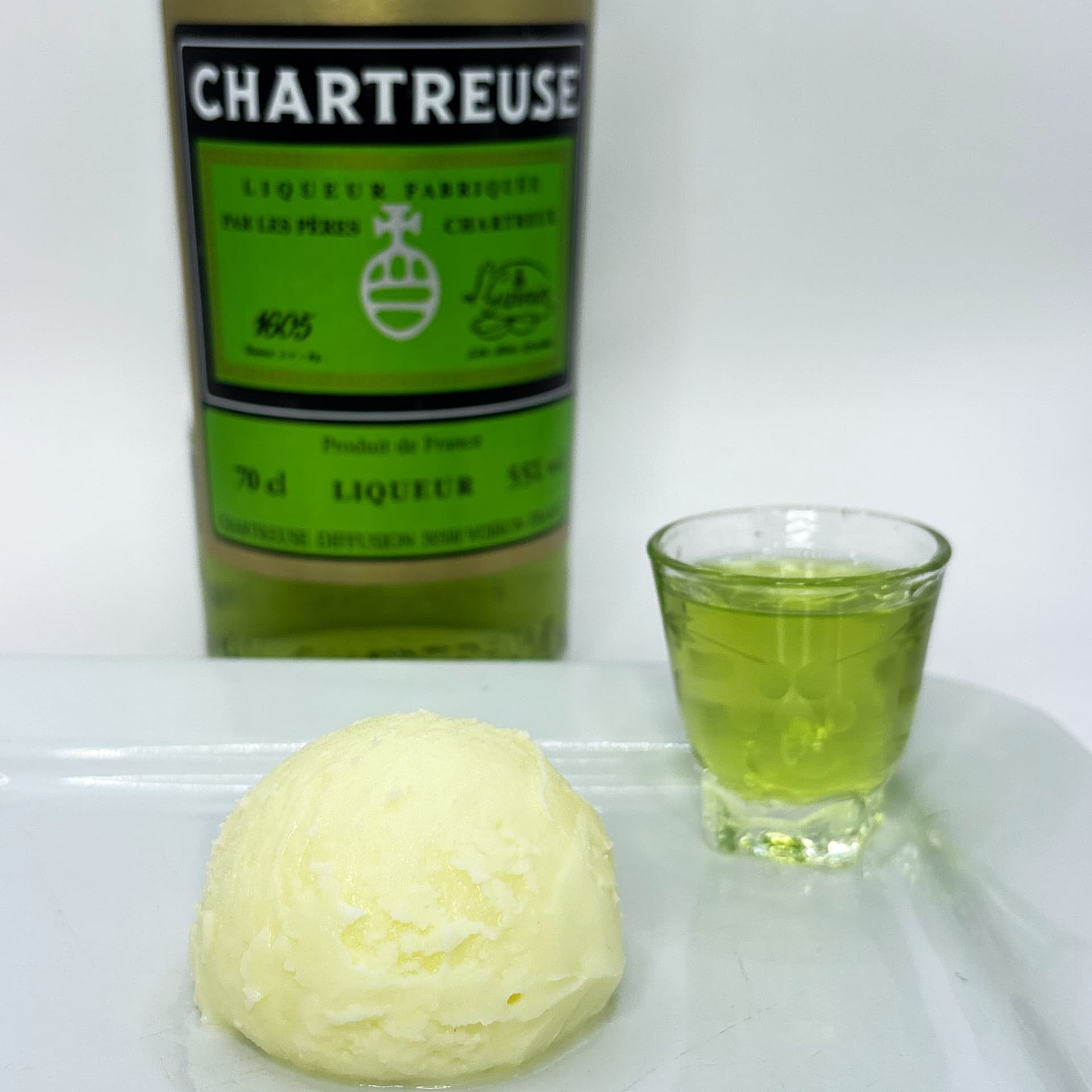Eiscreme mit Chartreuse